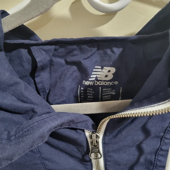 New Balance Navy Pullover Hoodie - Picture 2 of 3
